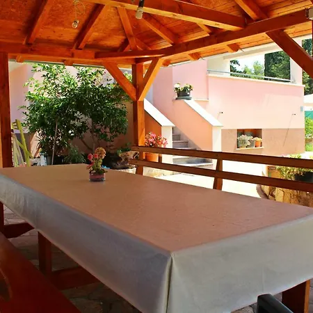 Daria Apartment Pakostane
