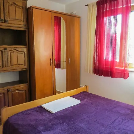 Daria Apartment Pakostane