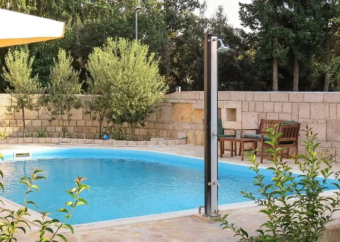 Daria Apartman Pakostane